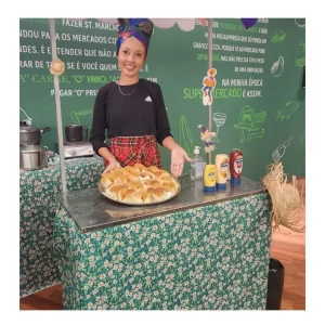 barraquinha festa junina escola pioneira SP equipe especializada montagem completa cardápio variado doces salgados pipoca atendimento profissional